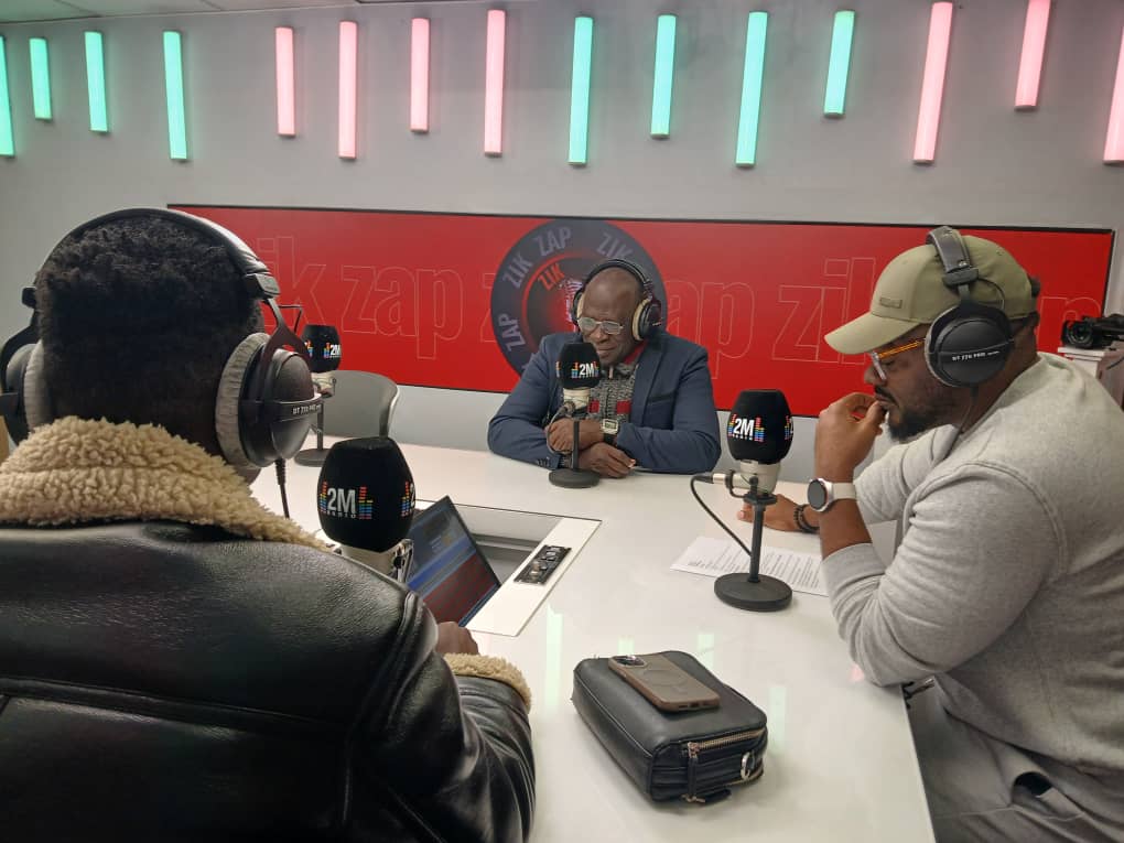 Baba Cissouma en vedette sur 2M : la CAN s’invite dans Zik Zak