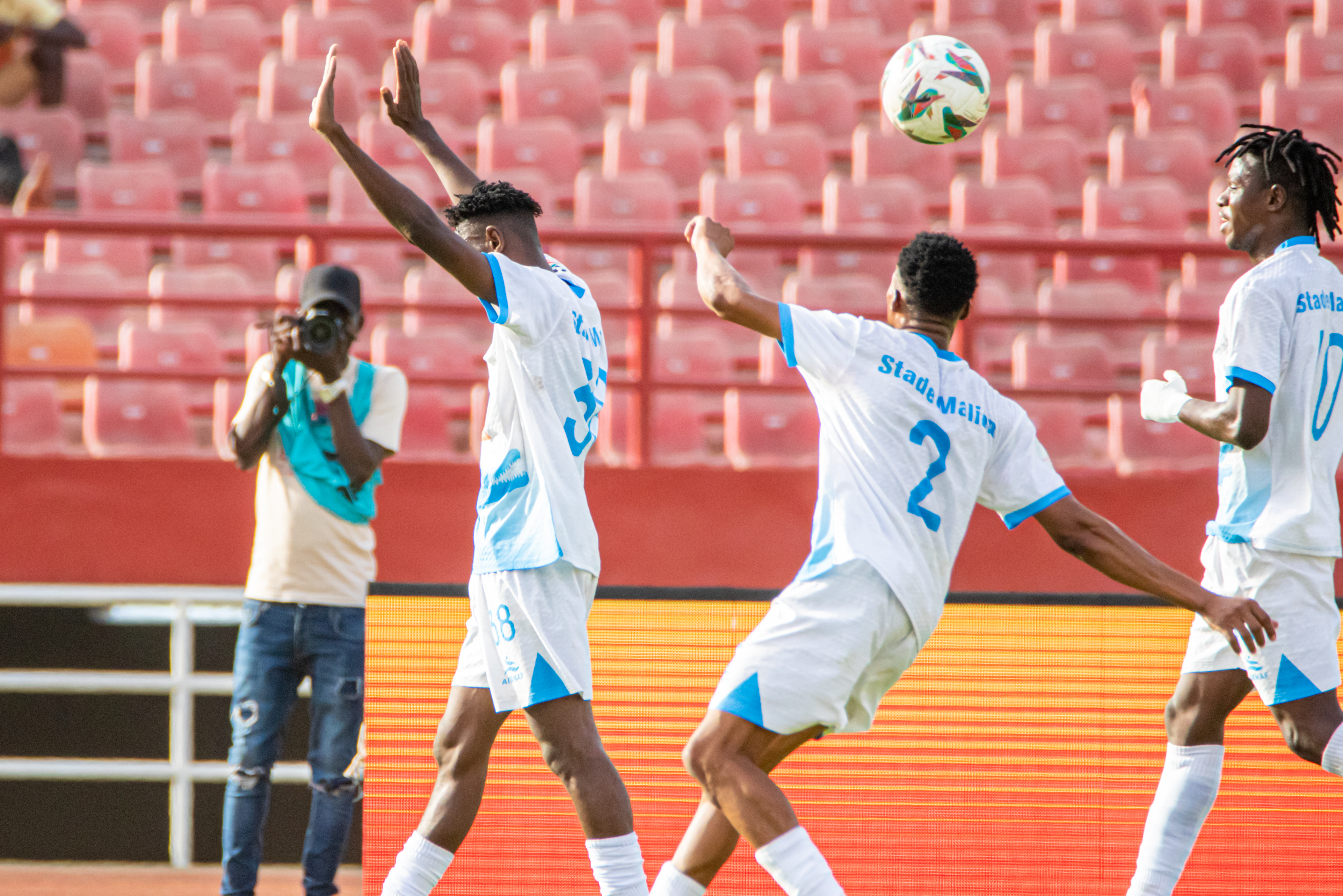 ​​​​stade malien bat le djoliba  