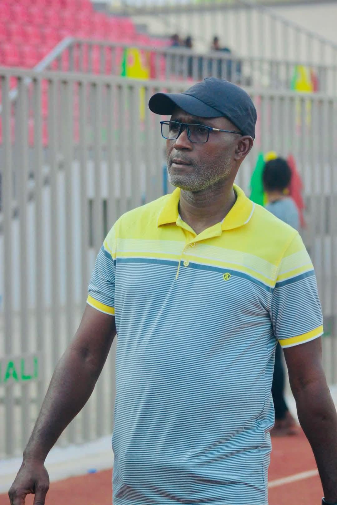 Ligue1 Pro Orange du Mali : Le valse des entraineurs  Cinq (5) entraineurs ont déjà été limogés au terme de la 11e journée de la Ligue1 Pro Orange du Mali. Le dernier en date est Birama Konaté de l’US Bougouni, remercié ce mardi 4 février.  Ils sont cinq (5) entraineurs remerciés en 11 journées de compétition. Tous pour la même raison : insuffisance de résultats.  C’est le technicien Burkinabé de l’AS Réal, Firmin Sanou, qui a été la 1ère victime après seulement 4 journées. Il a été suivi par Baye Ba, coach de l’AS Réal ; de Sékou Berthé, entraineur de Binga FC ; de Fily Dembélé, Coach de l’ASKO et de Birama Konaté, coach de l’US Bougouni.  A qui le tour ?     